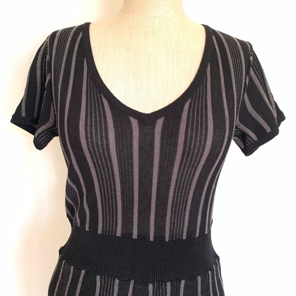 H&M Dresses & Skirts - H&M dress!!